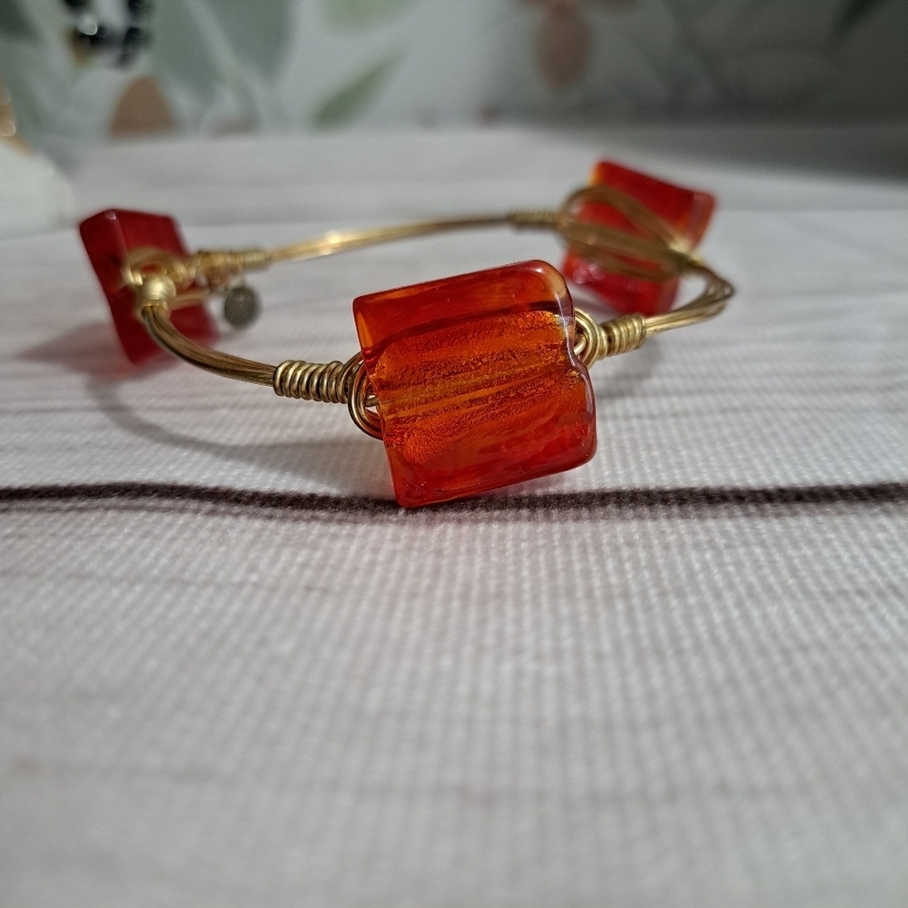 Gold Tone Wire and Red Women's Bracelet
